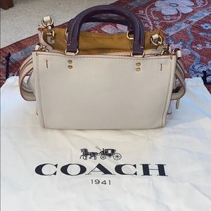 Coach Rogue 25